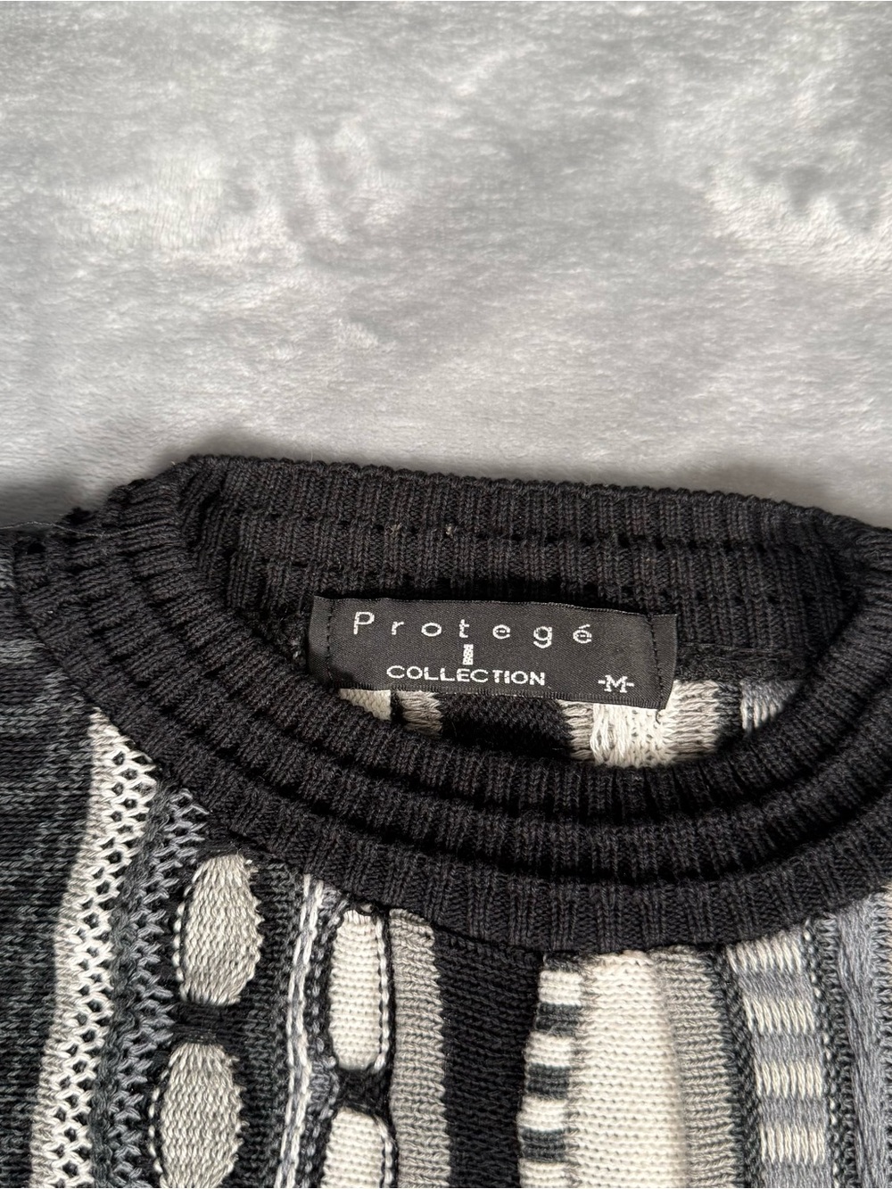 Vintage Protege Textured 3D Knit Sweater Mens M Acrylic Made In USA 90s - Picture 2 of 7